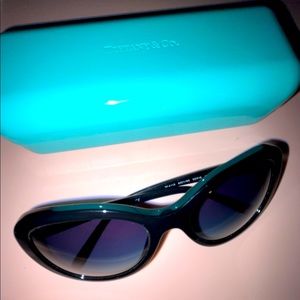 Tiffany oval sunglasses